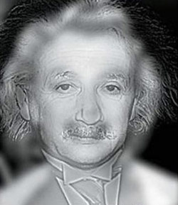 látásvizsgálat Einsteinnel